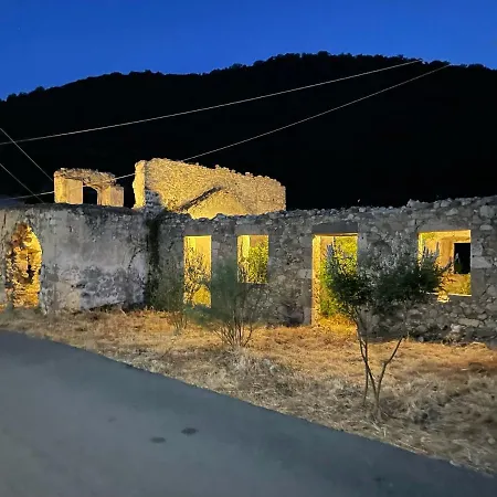 Aloni House Hébergement de vacances Leonídion