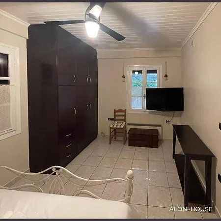 Hébergement de vacances Aloni House