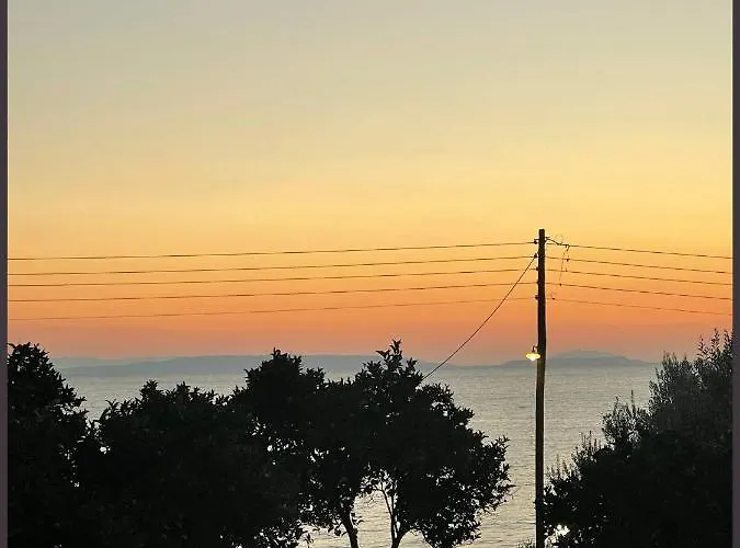 Aloni House Casa de Férias Leonídion